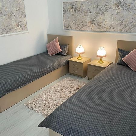 Sara Apartament Lugoj Exterior foto